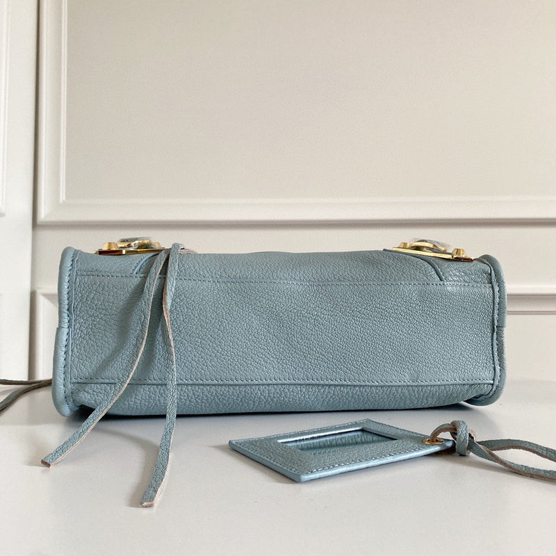 Zivas Charm Chic Craftsmanship Fashion Handbag (Refined Modern Silhouette) – Interior View