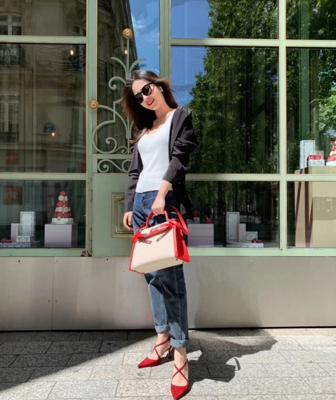 Crisp handbag styled for everyday wear
