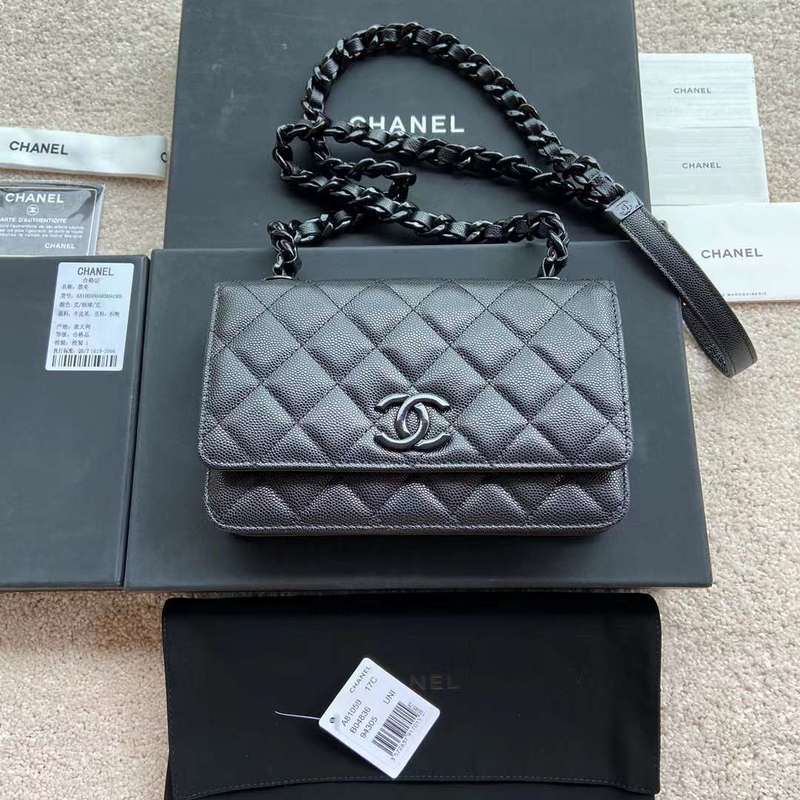 Zivas Charm Classic Sensibility Everyday Handbag (Premium Everyday Carry) – Styled Look