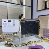 Zivas Charm Classic Sensibility Designer Handbag (Everyday Luxury Essential) – Interior View
