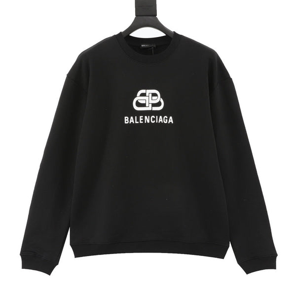 Side profile view of Balenciaga luxury piece style No.148