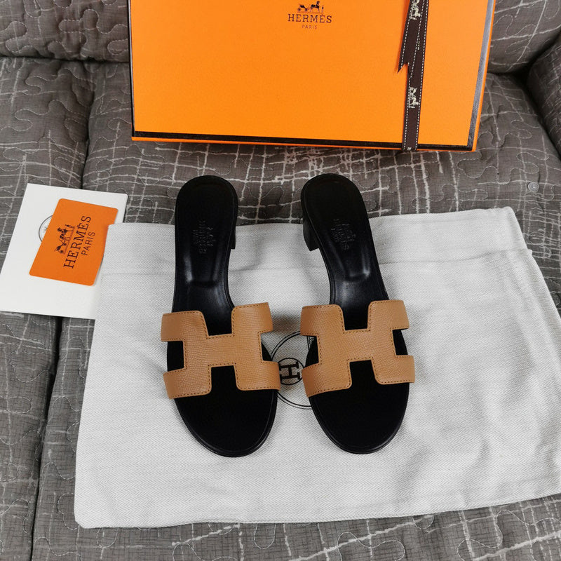 Hermès Grey Slide Sandals - Detail Shot of Craftsmanship