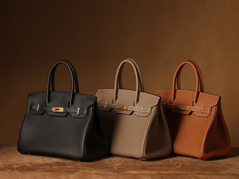  crossbody bag interior and compartment view
