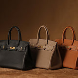  crossbody bag interior and compartment view
