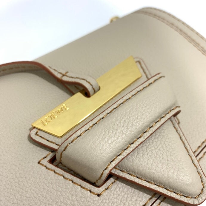 Ziva's Charm handbag – interior view (24.5cm*15cm*9cm)