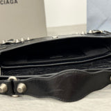 Zivas Charm Effortless Elegance Statement Handbag (Designer-Inspired Craftsmanship) – Detail View