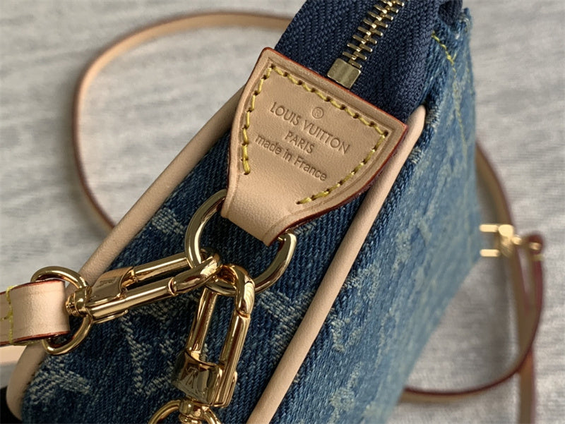  everyday bag interior and compartment view