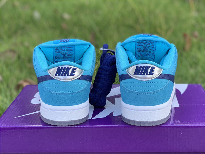 Nike Men's & Women's Luxury Fashion Trainers — Style 198 interior view