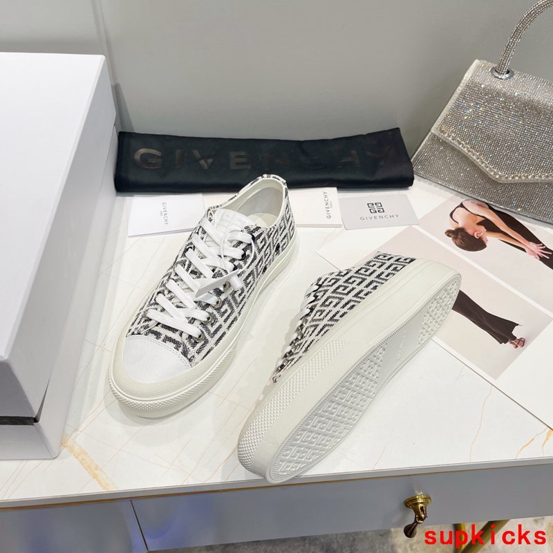 Givenchy Nude Slip-On Sneakers - Toe Detail View