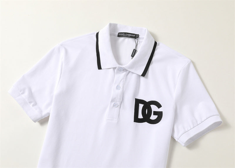 Side profile of Polo cotton polo shirt with logo-detail design