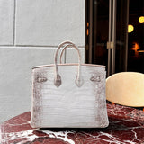  top-handle bag interior and compartment view