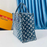 Close-up detail of refined modern women's handbag – women's everyday handbag