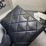  handbag, spacious everyday style, image 3