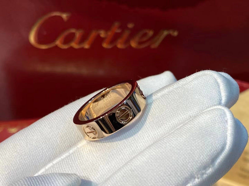 Side view of Cartier unisex jewelry piece