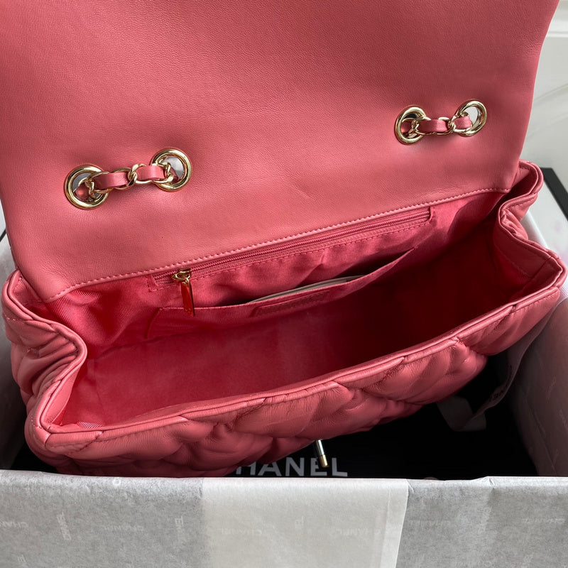  spacious purse view 7