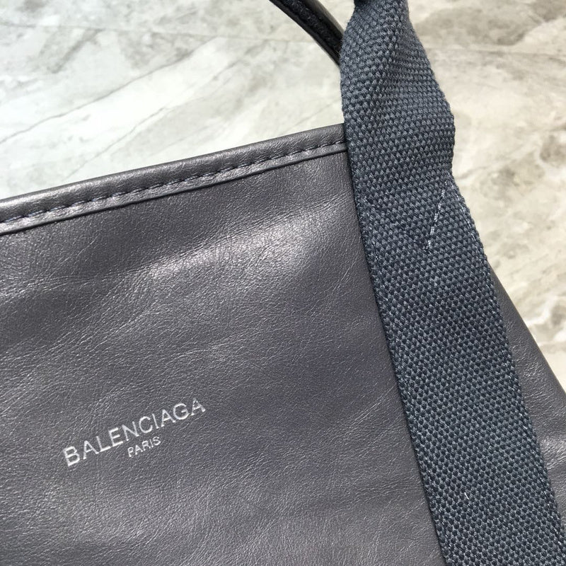 Polished Premium PU Leather Handbag - Sleek Minimalist Lines | Women's Fashion Handbag #783 - back view (image 4) of designer-inspired handbag