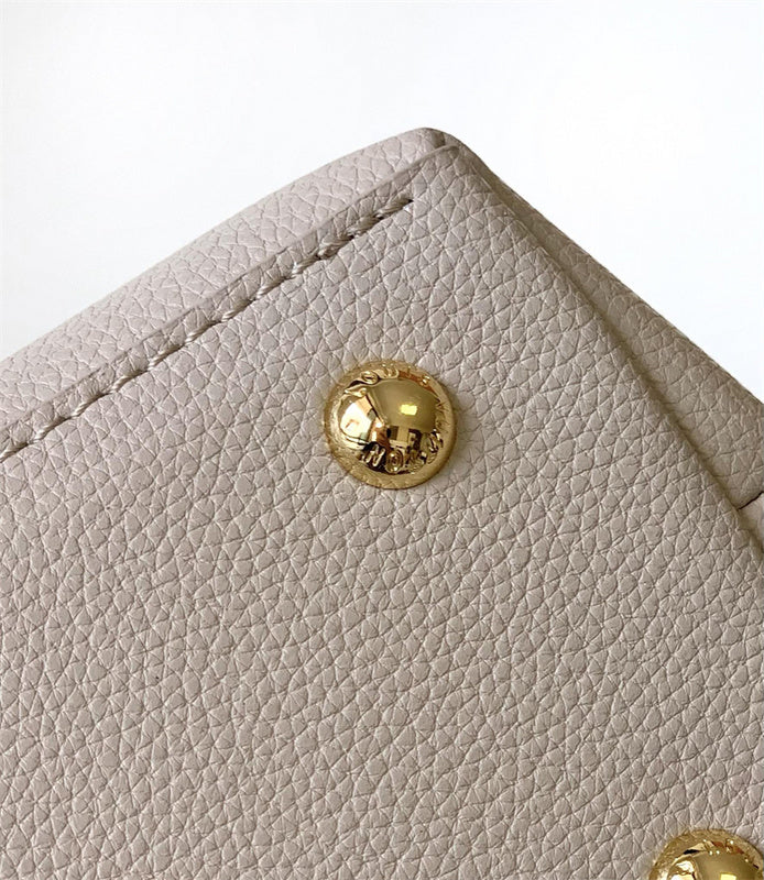  crossbody bag interior and compartment view 21