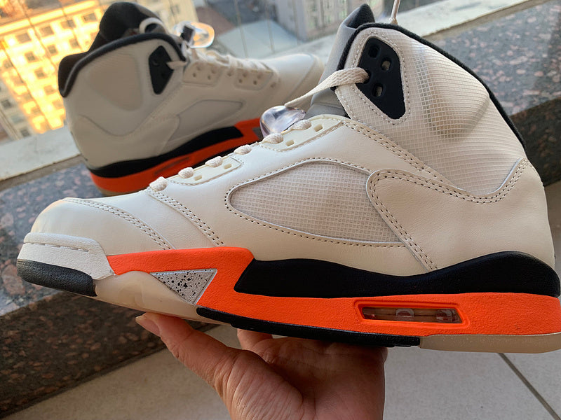 Nike Men's & Women's Iconic Street Trainers — Style 179 close-up view