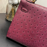  shoulder bag interior and compartment view