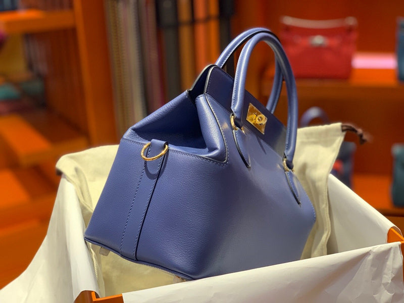 Interior view of smart premium bag