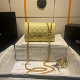  women's handbag, mid design, view 3