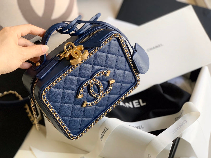  compact purse view 2
