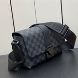  Everyday carryall bag carried on shoulder