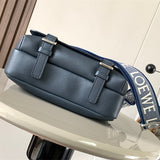 Ziva's Charm handbag – detail view (23cm*18cm*9cm)