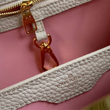  shoulder bag close-up of hardware and finish 17