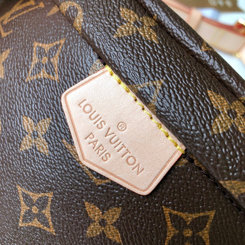 Interior view of everyday-luxe chic women's handbag – women's luxury accessory