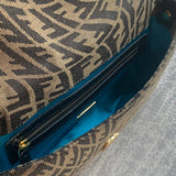 Ziva's Charm handbag – product shot (19.5cm*5cm*11cm)