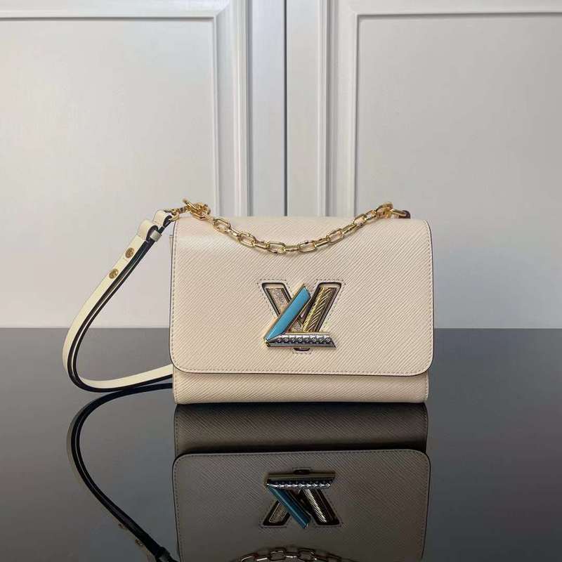 Side profile of signature statement women's handbag – women's designer-style accessory