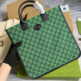 Handle and strap detail of everyday-luxe modern women's handbag – women's luxury handbag