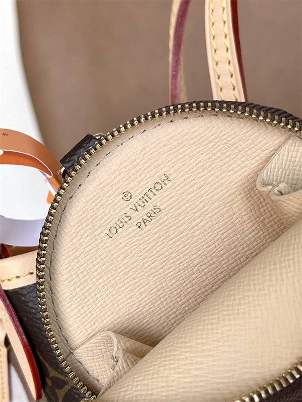  modern carryall bag detail view showing craftsmanship 8
