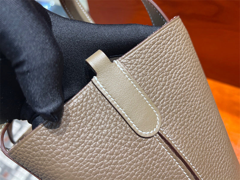 Sophisticated bag women's premium everyday handbag