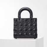 Handle and strap detail of classic everyday-luxe women's handbag – women's premium purse