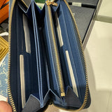  Graceful crossbody bag carried on shoulder