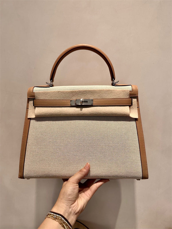  statement structured bag styled with outfit 12