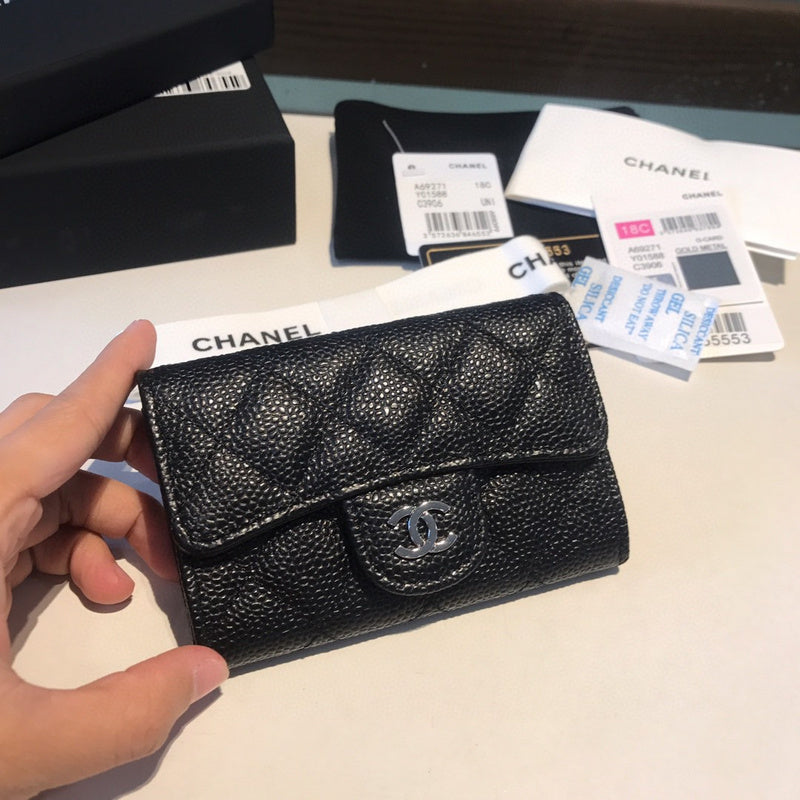 Zivas Charm Sleek Silhouette Everyday Handbag (Elevated Accessory Essential) – Interior View
