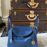 essential structured bag detail view showing craftsmanship