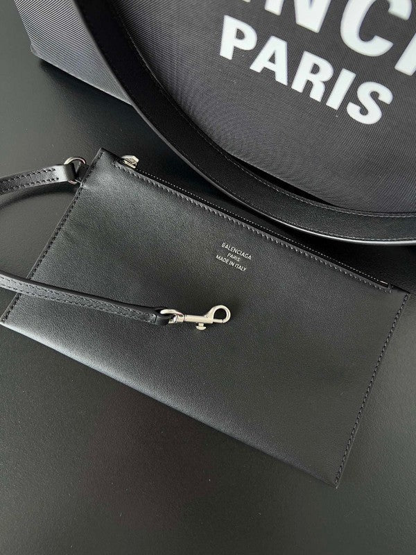 Zivas Charm Modern Minimalist Look Fashion Handbag (Timeless Wardrobe Addition) – Side Profile