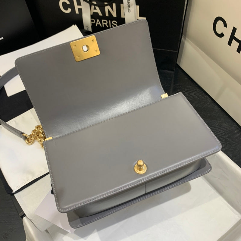  women's handbag, mid design, view 8