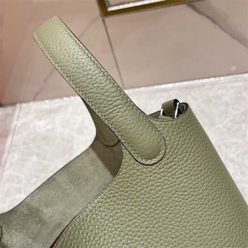 graceful everyday bag detail view showing craftsmanship 44