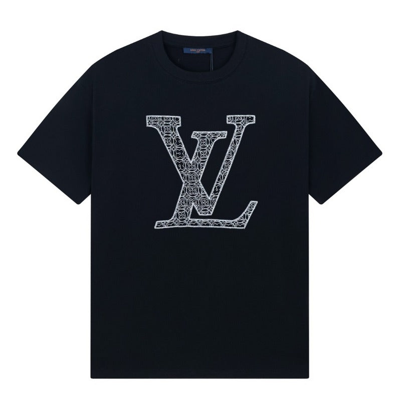Side profile of Louis Vuitton cotton t-shirt with contemporary cut