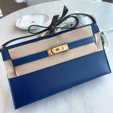  Sophisticated shopper bag carried on shoulder 10