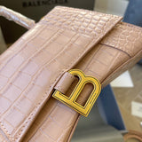 Ziva's Charm handbag – close-up view (one versatile size)