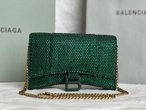 Zivas Charm Refined Structure Statement Handbag (Everyday Luxury Essential) – Front View