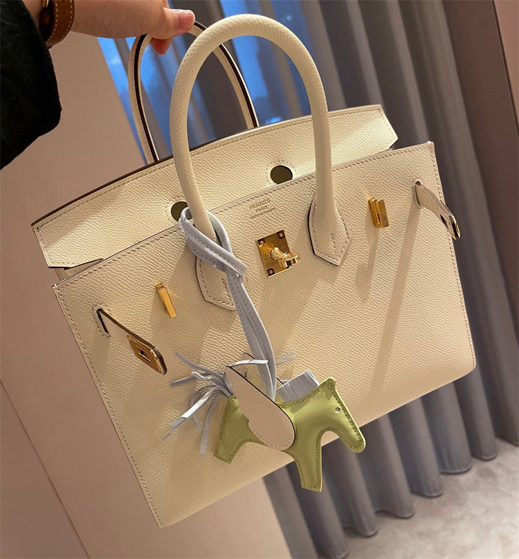  Refined tote bag front view 7