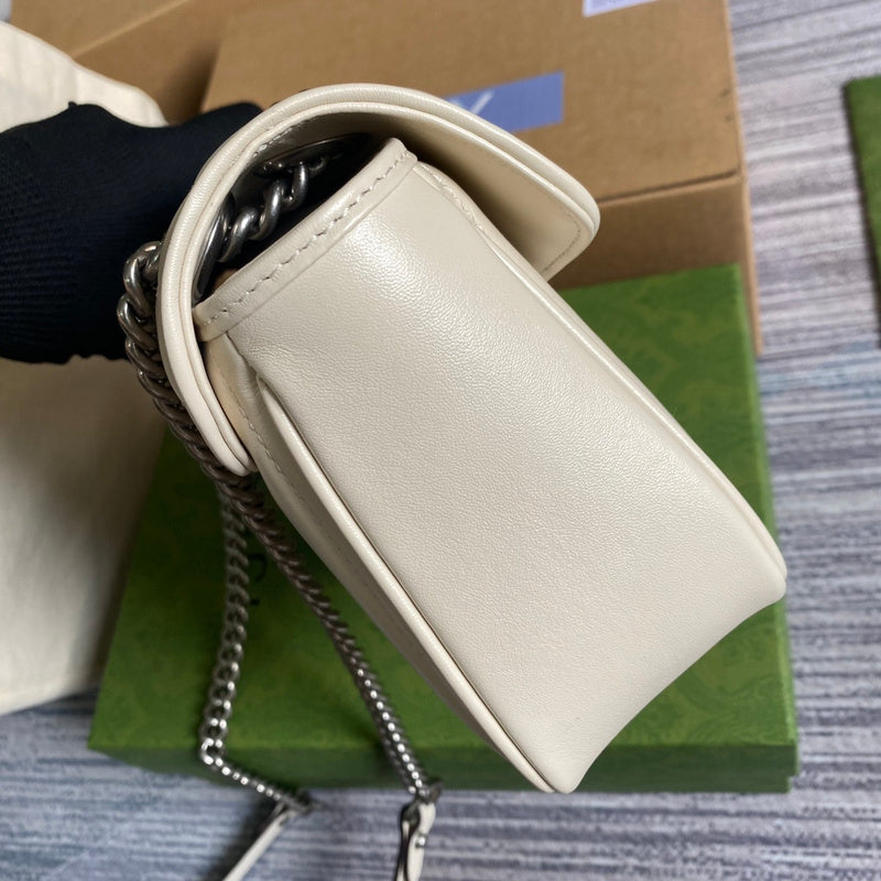 Handle and strap detail of classic modern women's handbag – women's luxury accessory