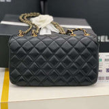 Zivas Charm Modern Minimalist Look Luxury Handbag (Premium Everyday Carry) – Close-Up Detail